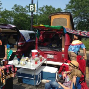 Dead Heads tailgating